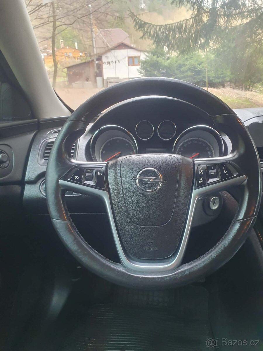 Opel Insignia 2012 2.0 TDCI 118KW - 3