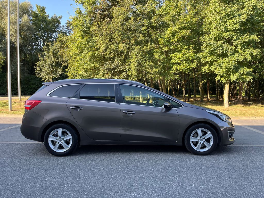 Kia Ceed SW 1.6 CRDi automat - 3