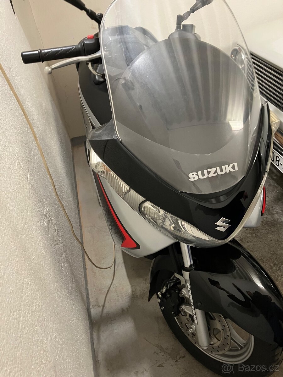 Suzuki Burgman 125 - 3