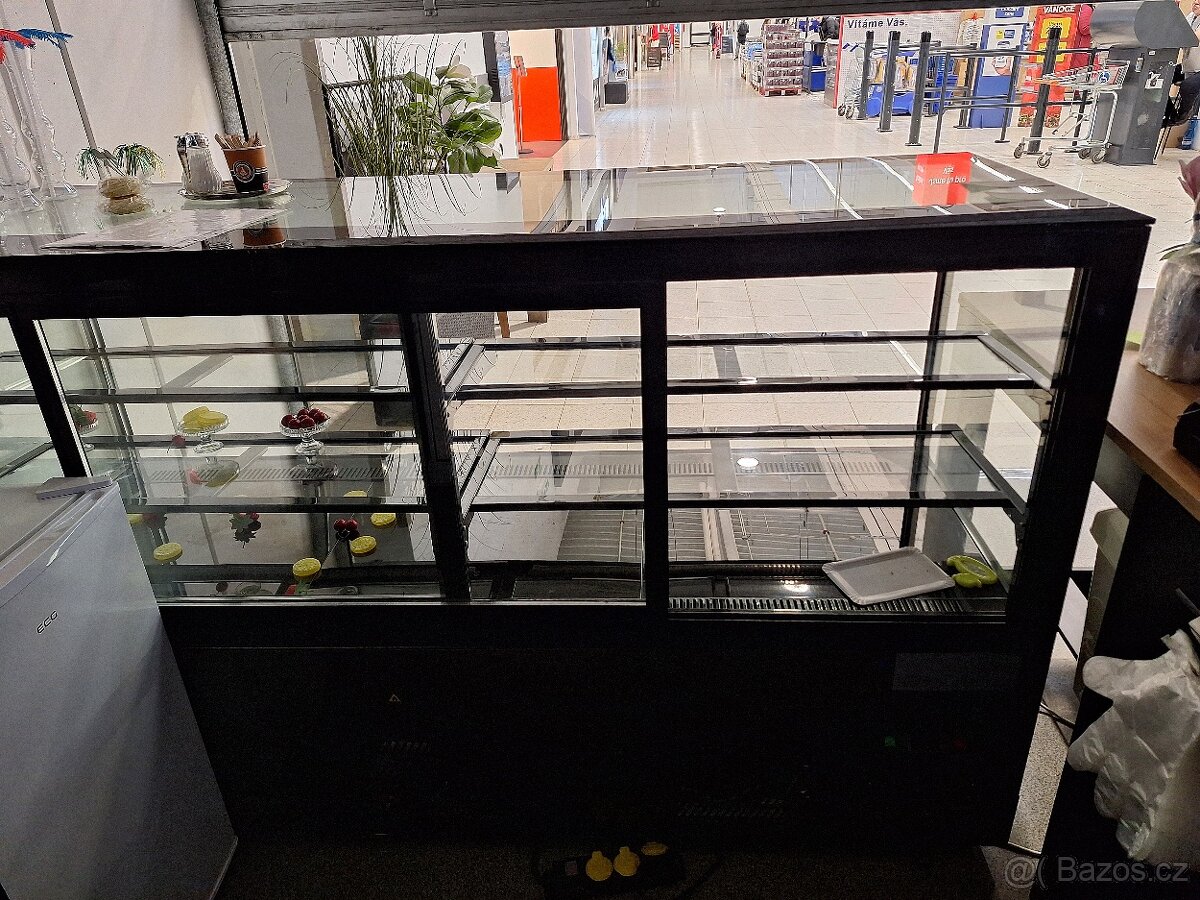 Dortový pult, nápojová lednice - 3