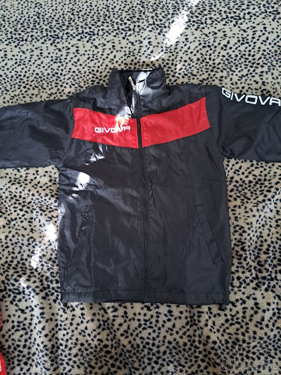 6 zimních kusů oblečení. - 3