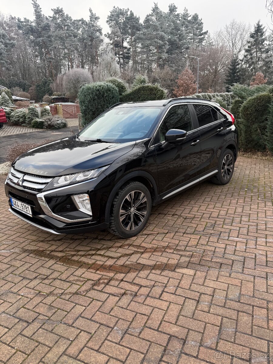 Prodám Mitsubishi Eclipse Cross - 3