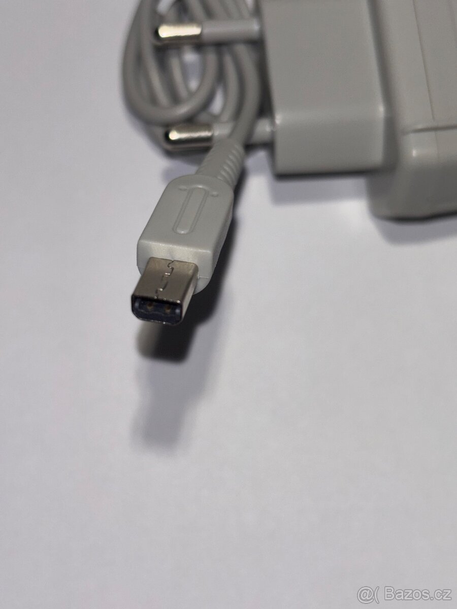 Nabíjecí kabel pro Nintendo 3DS - 3