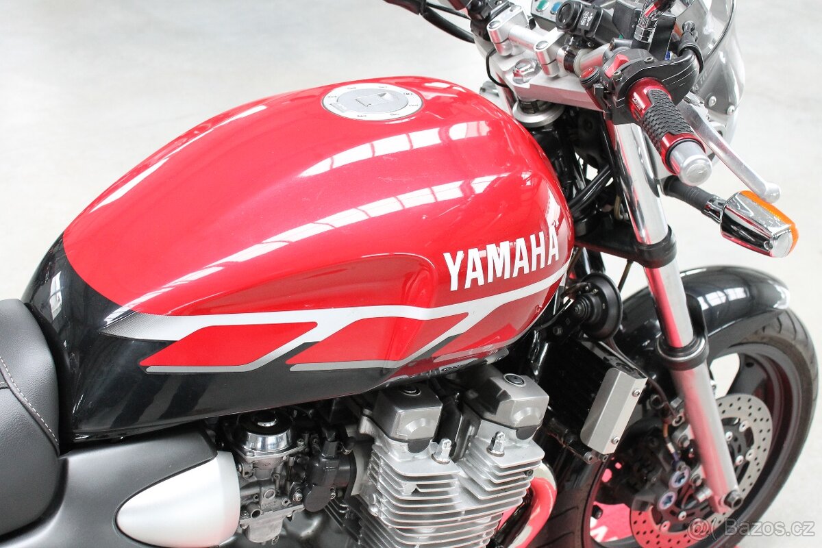 Yamaha XJR 1300 2000 - 3
