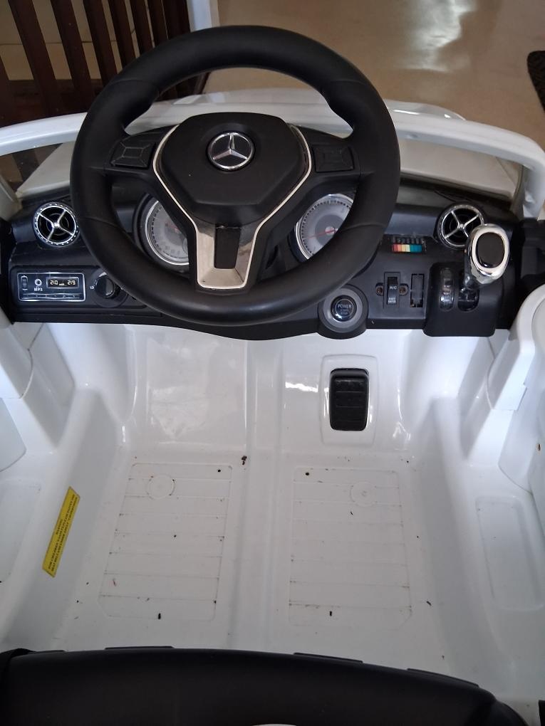 Prodám dětské autíčko MERCEDES - 3