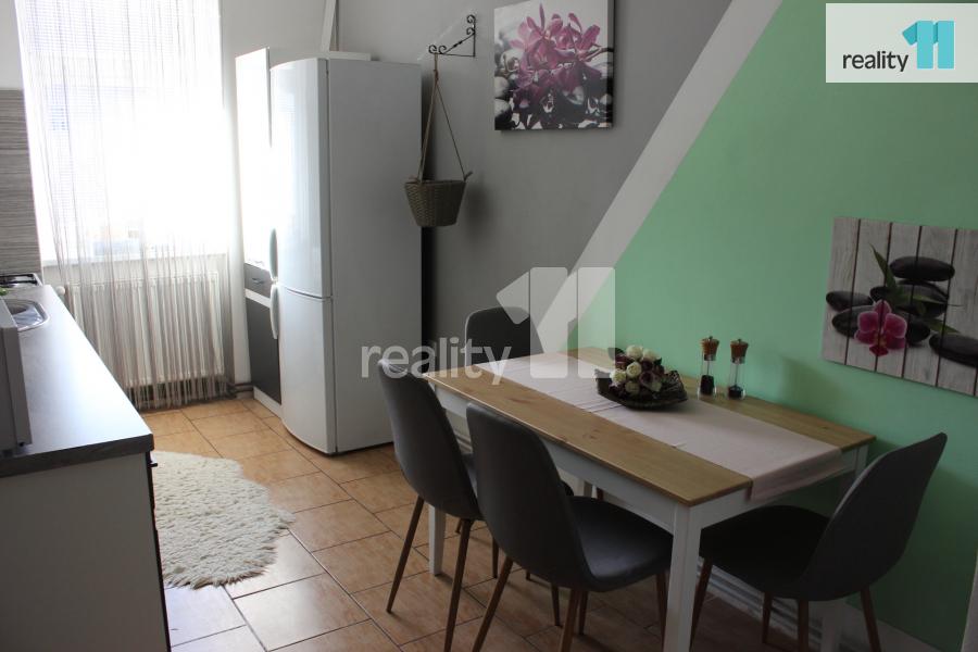 Pronájem pěkného bytu 1+1 svárov 37 m2 po rekonstrukci - 3