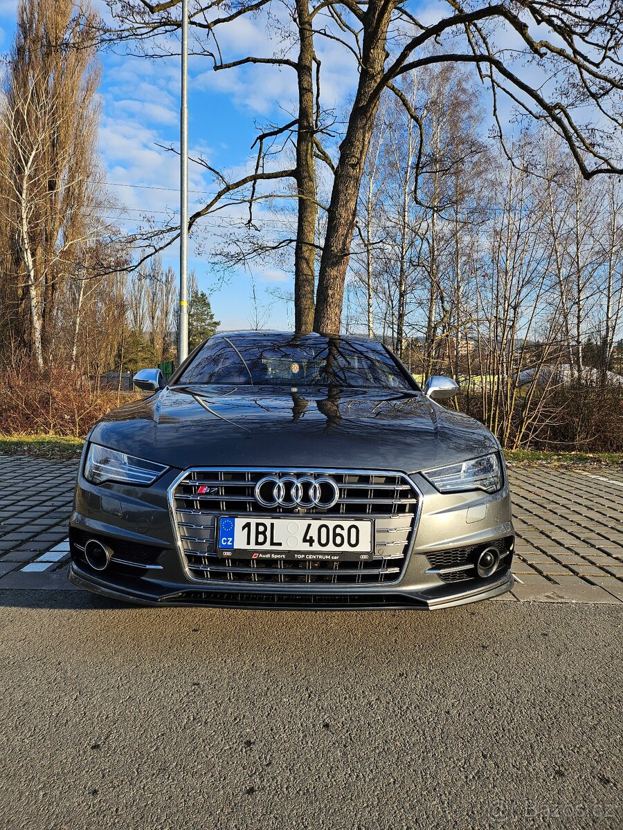 Audi S7, 4.0V8 benzín. Výkon 450kw. - 3