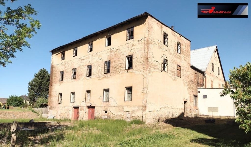 Prodej polyfunkční budovy v obci Úštěk. - 3