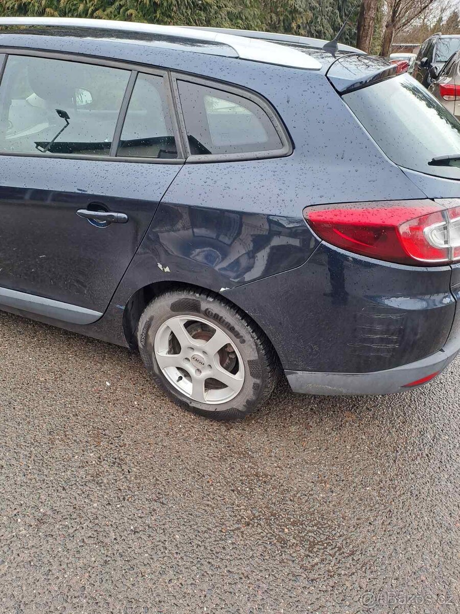 Renault Mégane III 1,6 benzín 2009 - 3