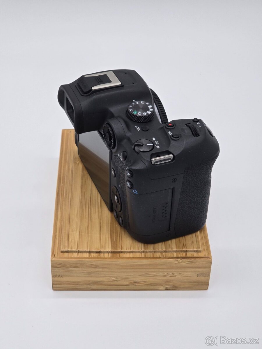 Canon R7 TOP STAV - 3
