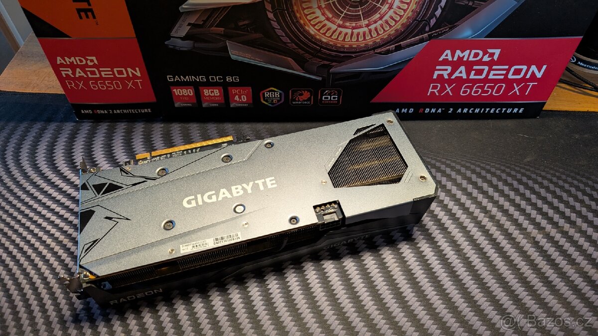 Gigabyte AMD Radeon RX 6650 XT - 3