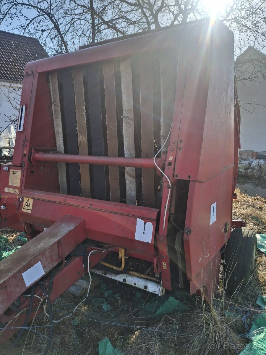 Prodám lis Hesston - 3