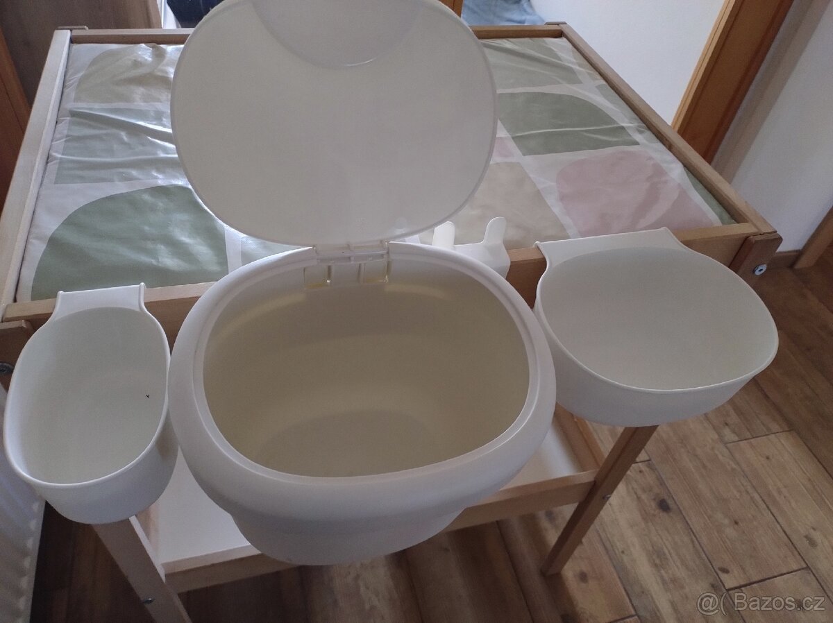 Přebalovací pult IKEA včetně podložky nově zakoupené - 3