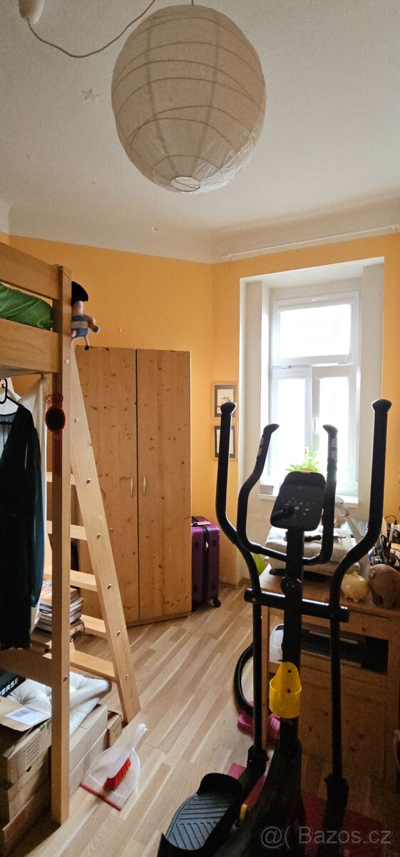 REZERVOVÁNO Šatní skříň - 3