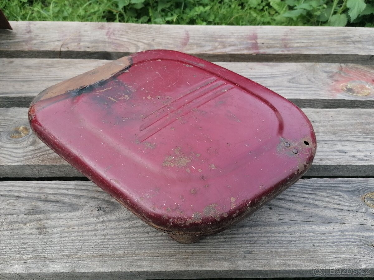 Kaslík na batériu na Jawa, CZ, 350, 250, 175, panelka - 3