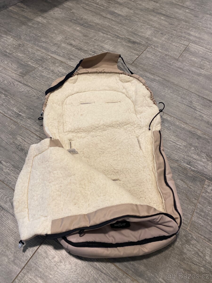 Womar fusak z ovčí vlny SPACÍ PYTEL - 3