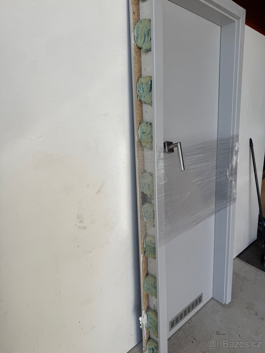 Interierove dvere SOLODOOR 70L sede vcetne zamku a kliky - 3