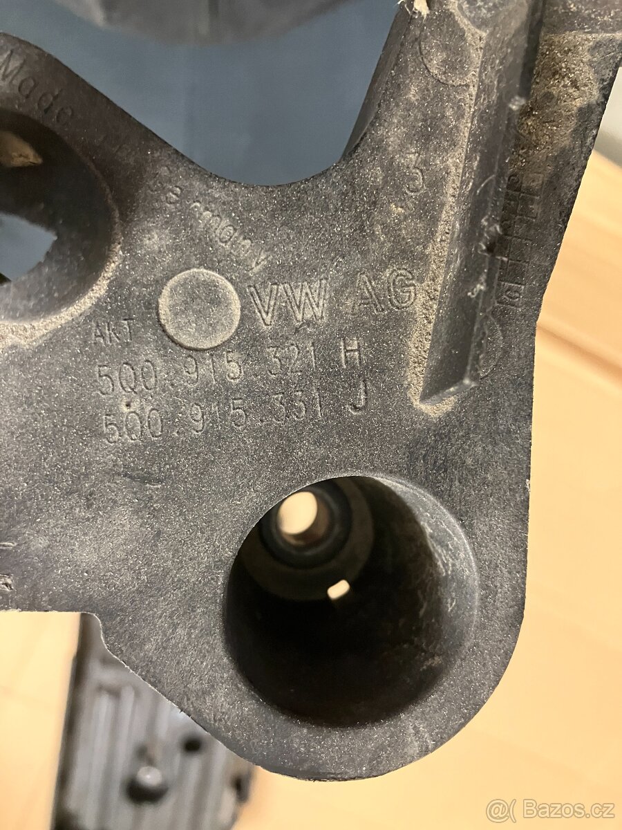 držák akumulátoru kryt baterky autobaterie skoda - 3