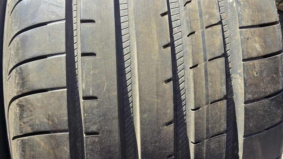 Letní pneu 235/45/17 Good Year - 3