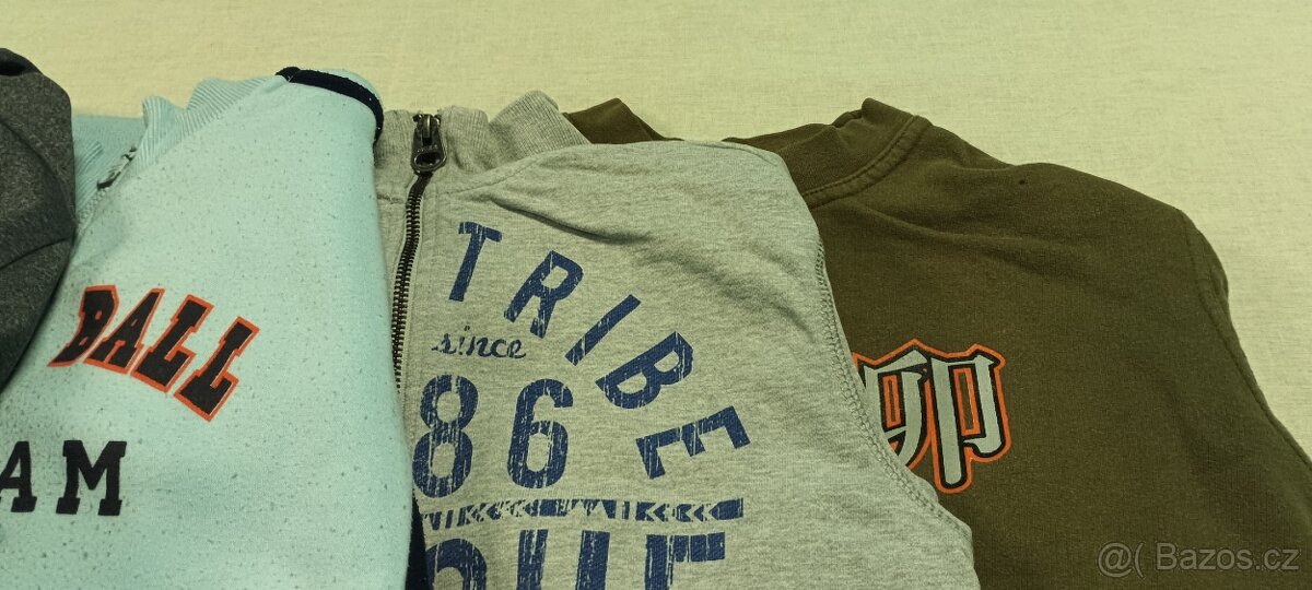 3x mikina, 2x šusták 152 - 3