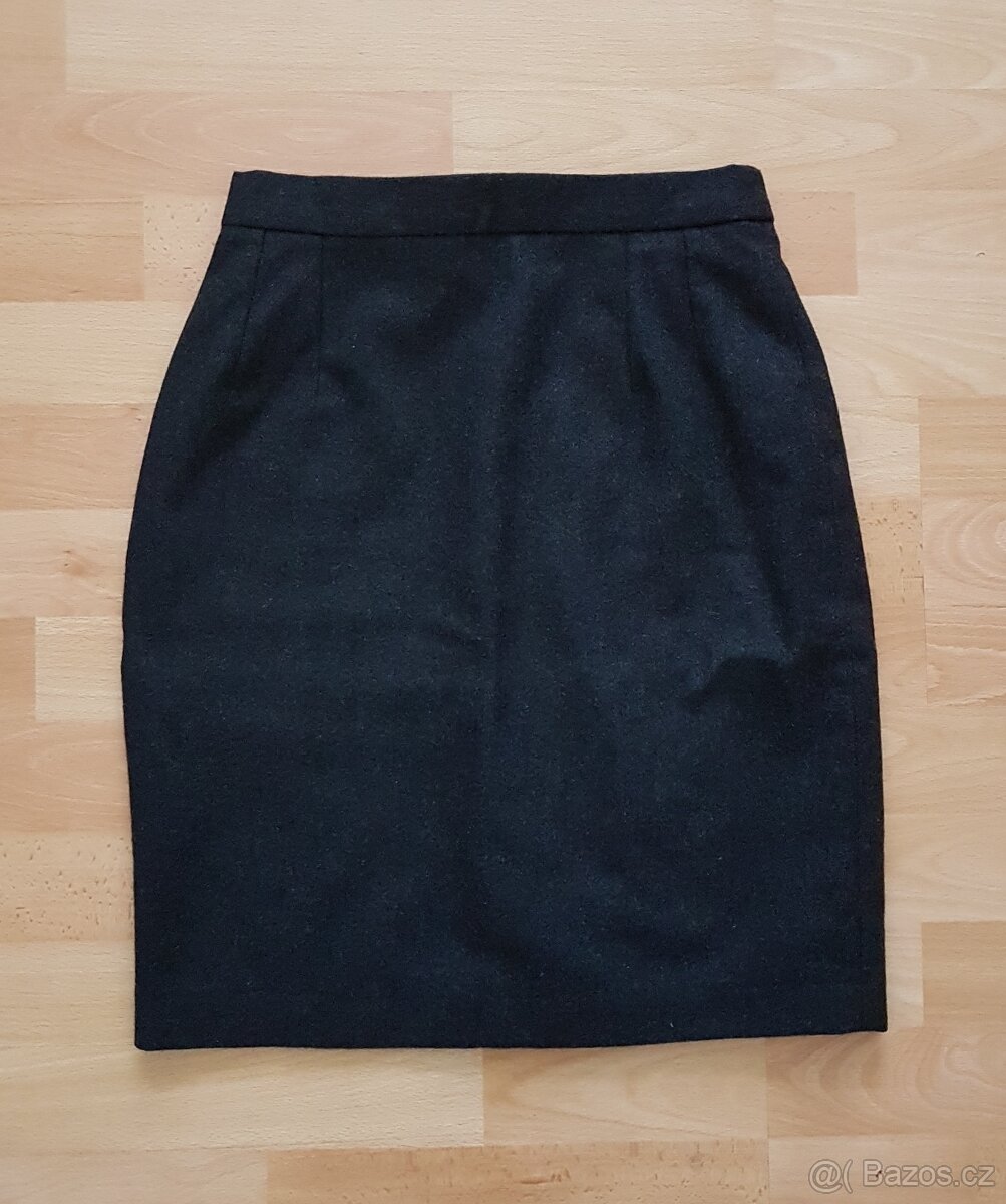 Kostýmek TOMMÜ DESIGN vel. 3/38 - 3