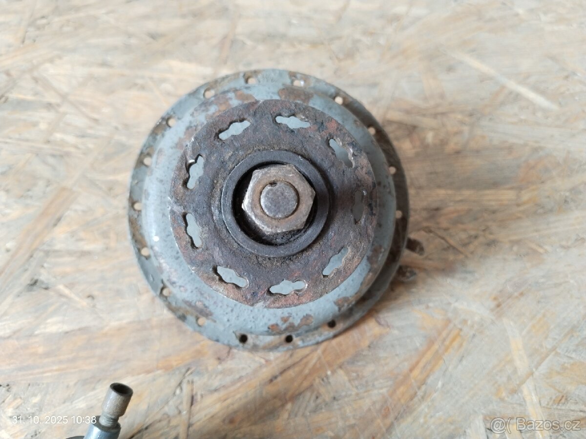 ČZ 98, 125 A - přední brzda - 3