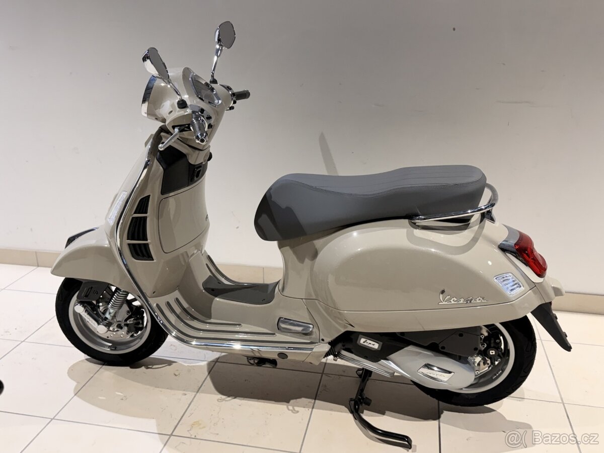 Piaggio Vespa GTS 125 - 3