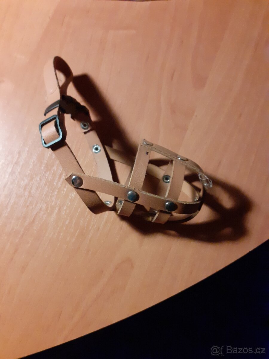 VŠE MUSÍ PRYČ - 3