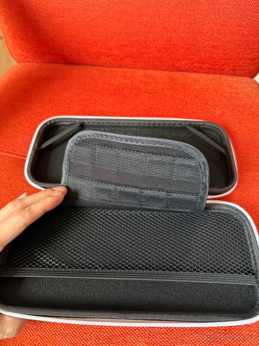 Nintendo Switch OLED pouzdro (obal) - 3
