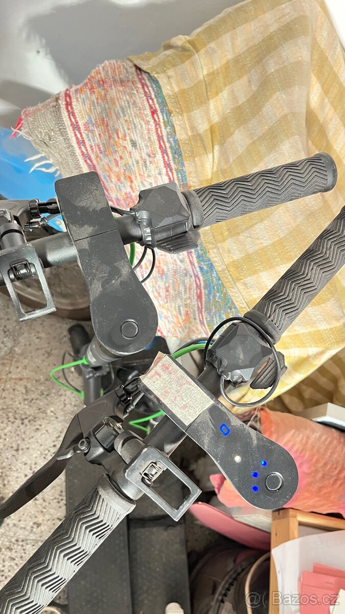 Koloběžk archos dva kusy + hromadu dílů - 3