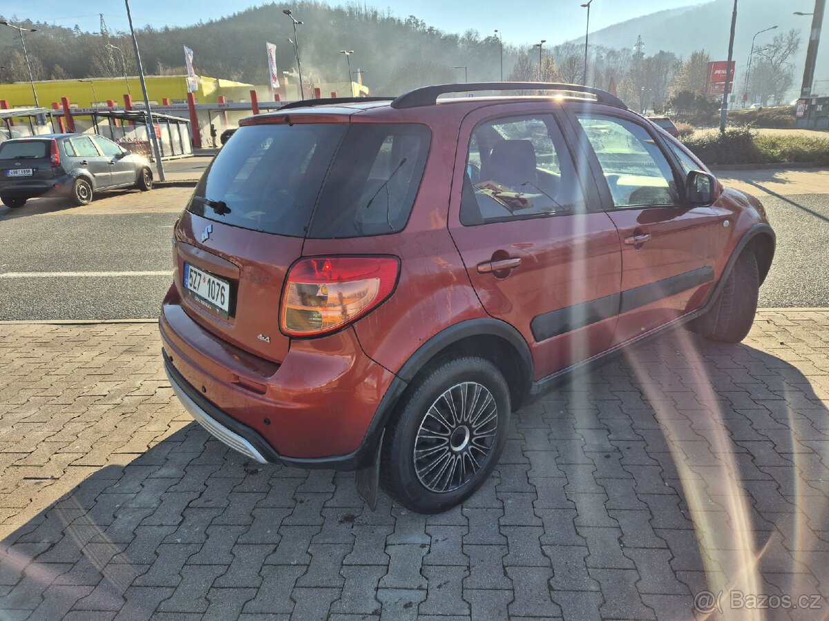 Suzuki Sx4 - 3
