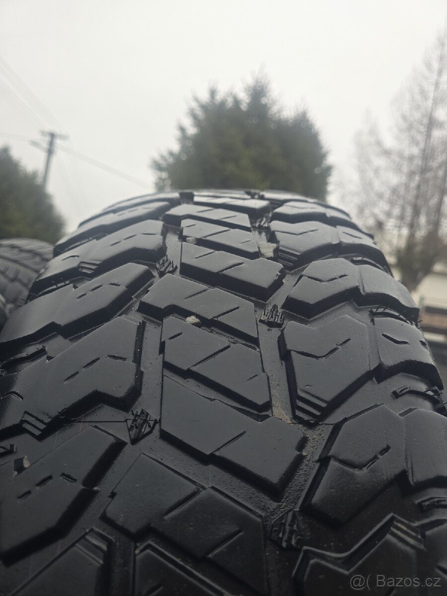 Radar Renegade R/T+ 275/60 R20 - 3