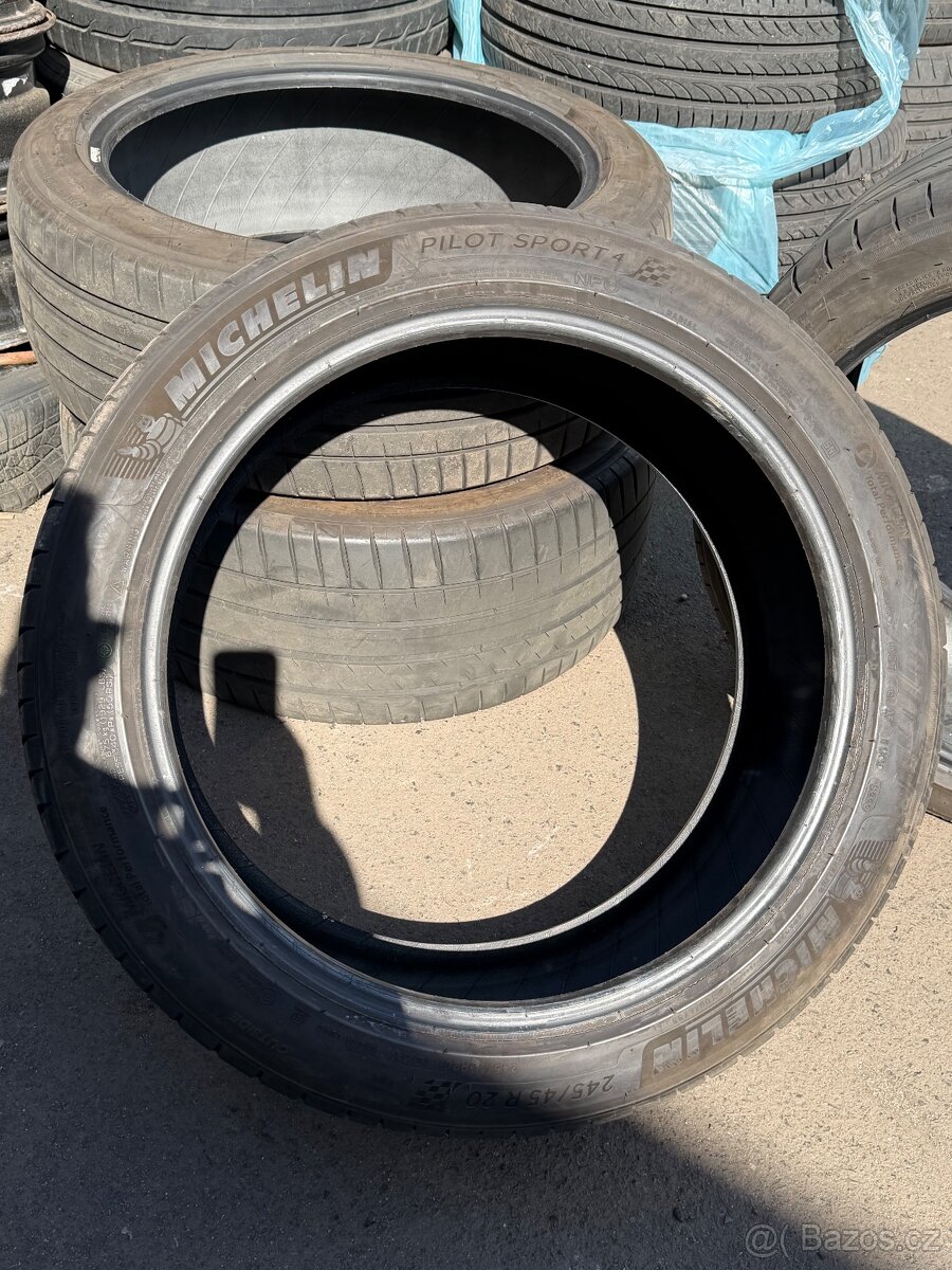 Michelin Pilot Sport - 3