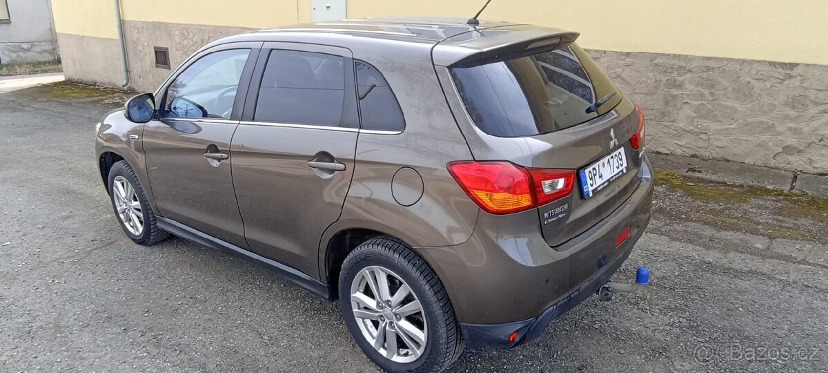 Mitsubishi ASX - 3