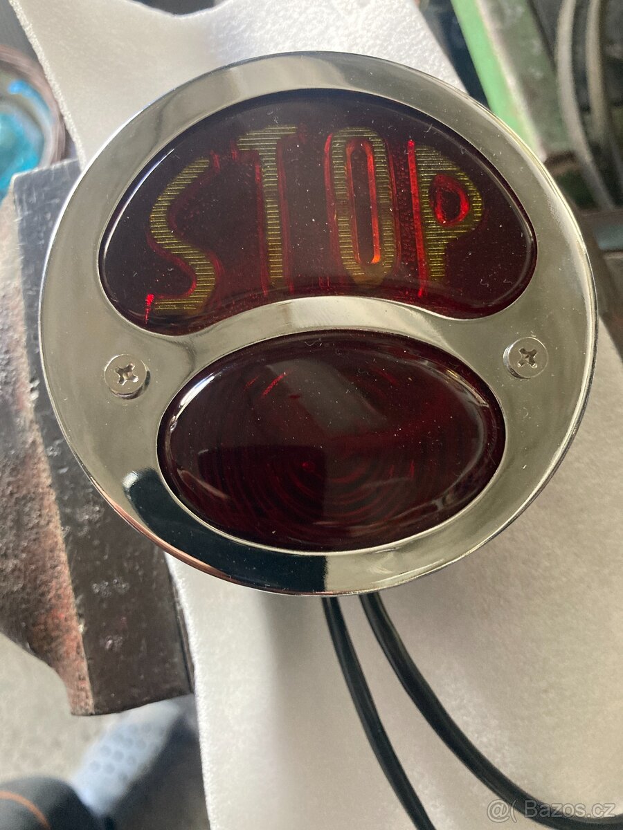 Zadní svítilny - STOP + obrys - 3