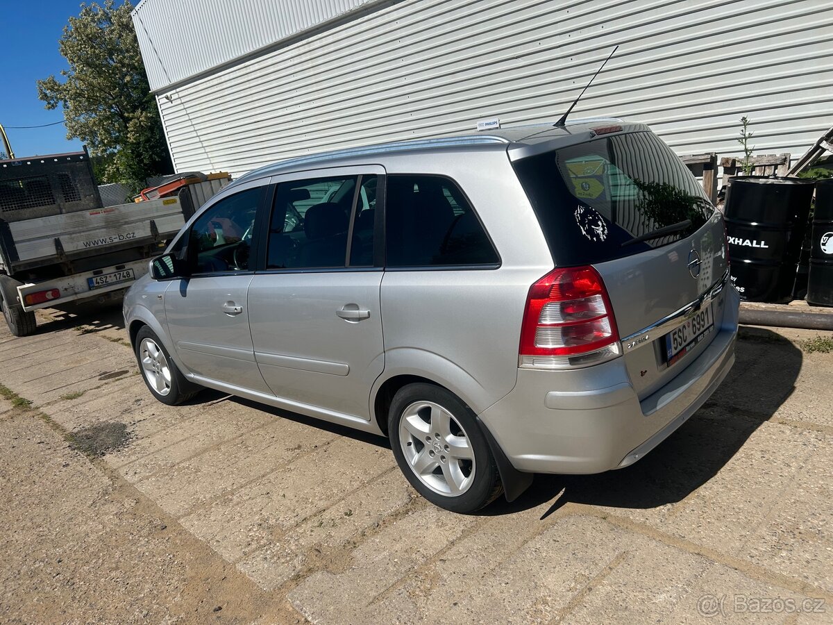 Opel zafira - 3