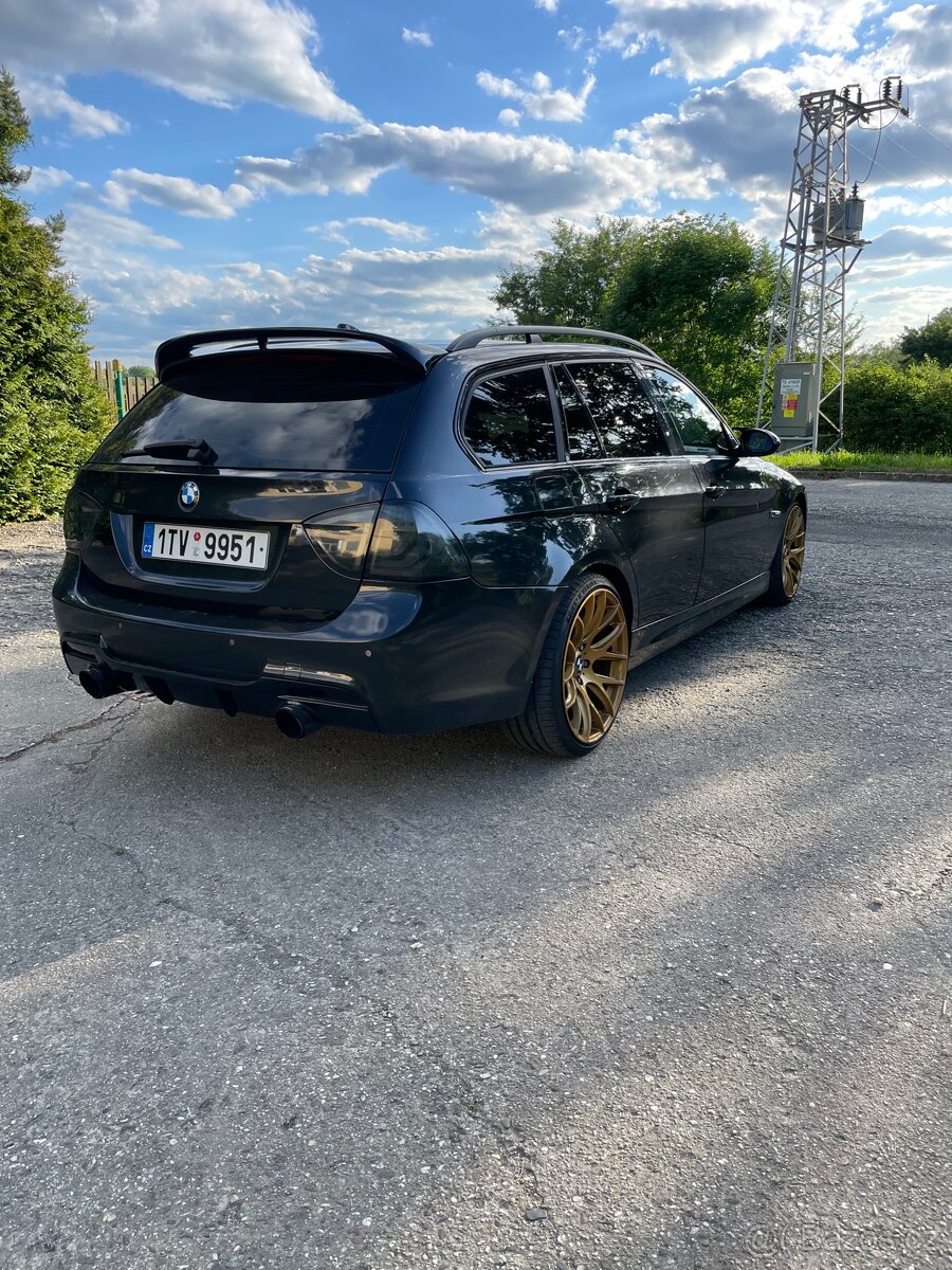 BMW e91 335xi - 3