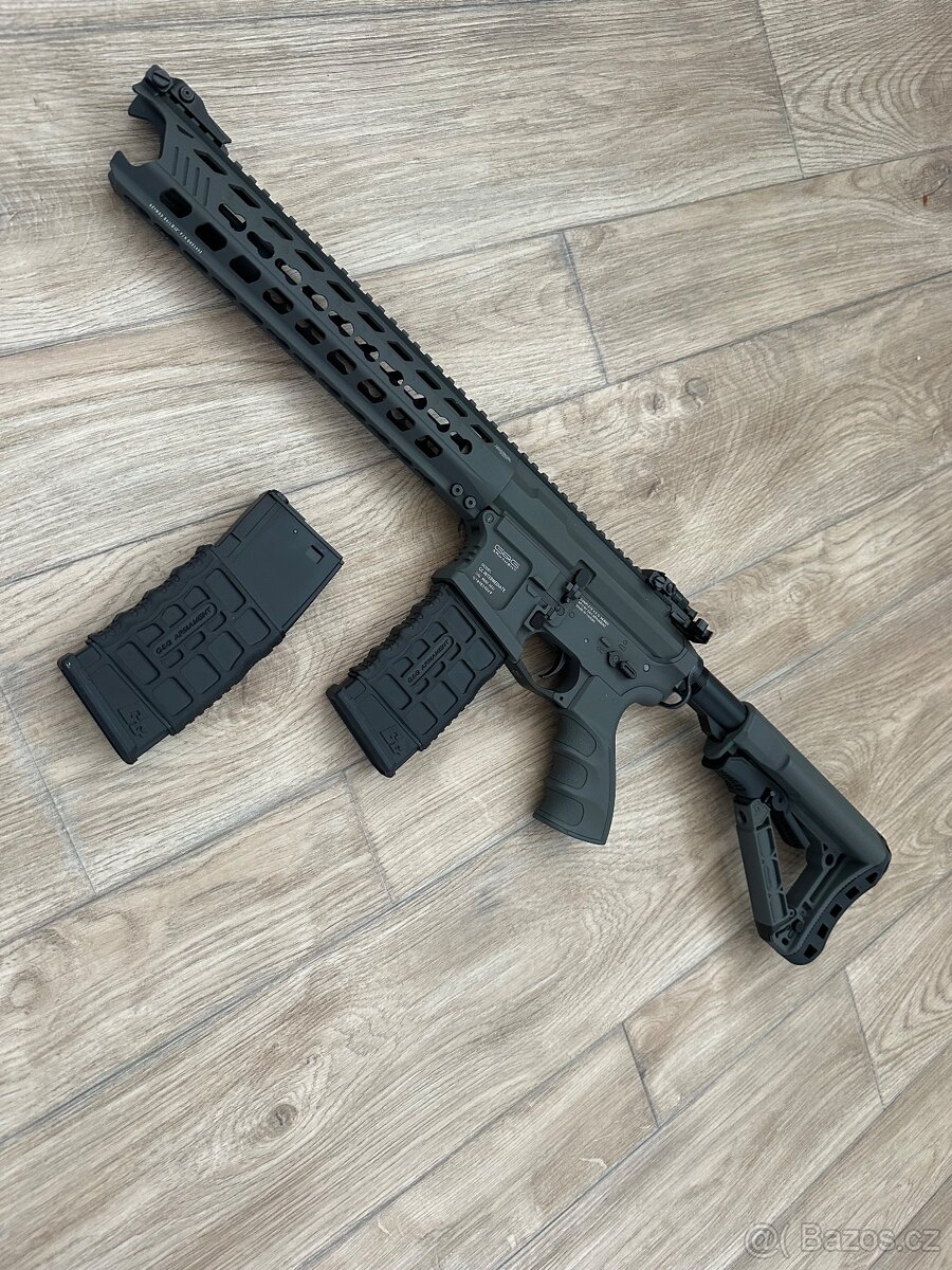 Prodám airsoft G&G predátora - 3