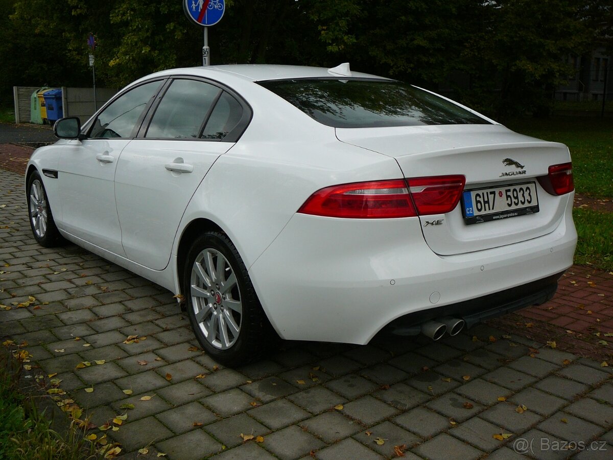 Jaguar XE 2.0D 132kW 93000km - 3
