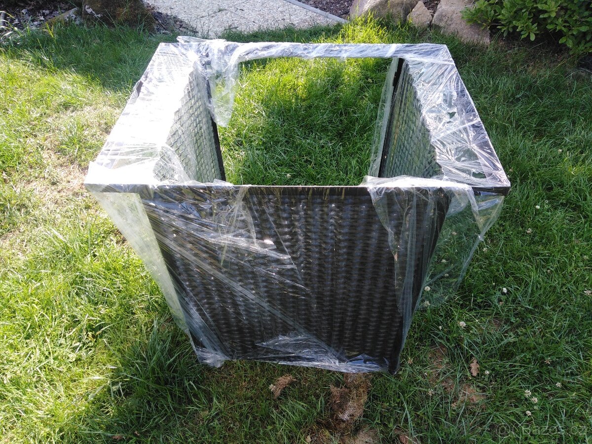 Stolek pod gril - 3