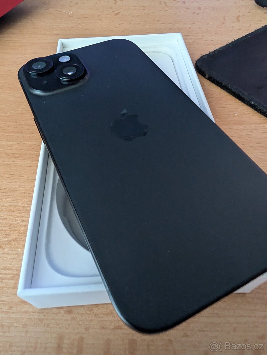 Apple iPhone 15 128GB černá - 3
