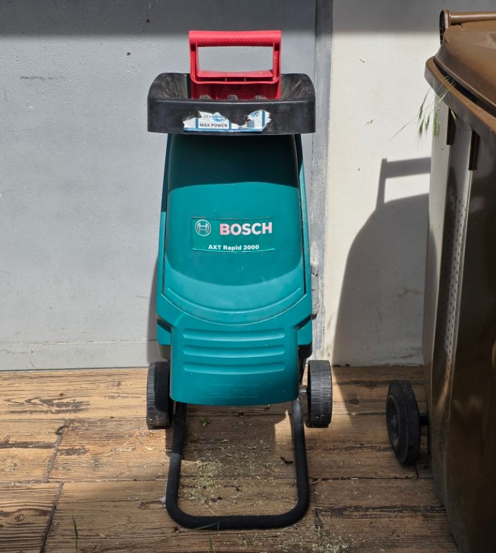 Drtič větví Bosch AXT Rapid 2000 - 3