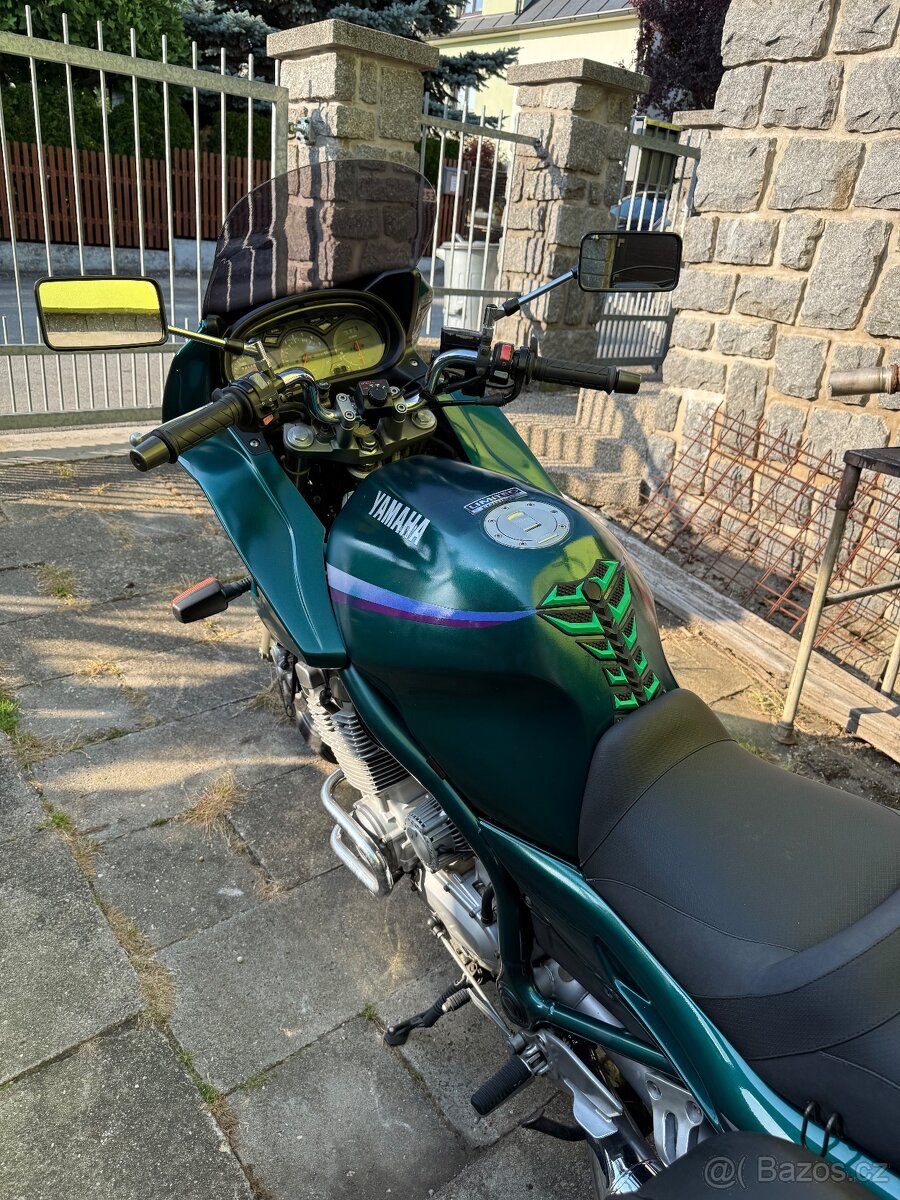 Yamaha diversion 900 - 3