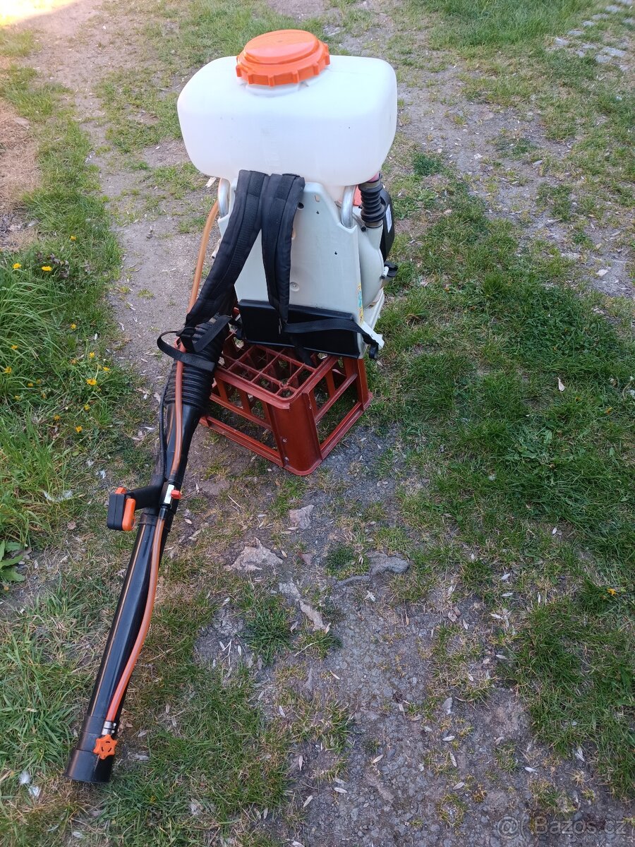 Motorový postřikovač Stihl SR420 - 3
