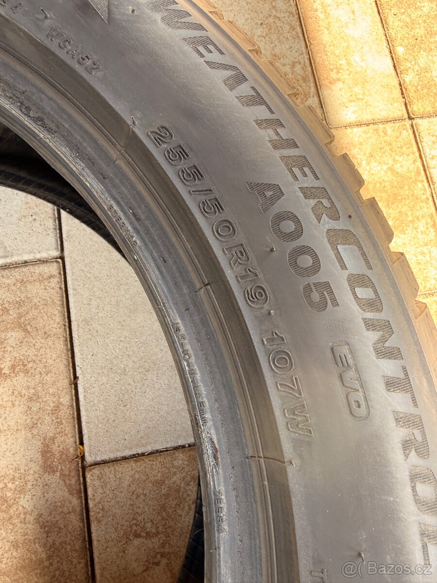 Bridgestone 255/50 R19 107W - 3
