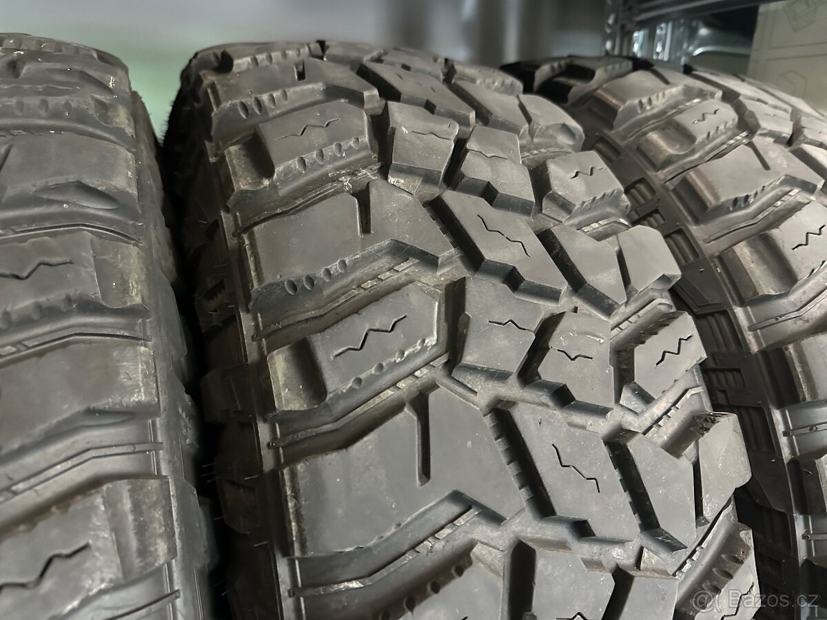 Cooper Discoverer STT Pro 265/75 R16