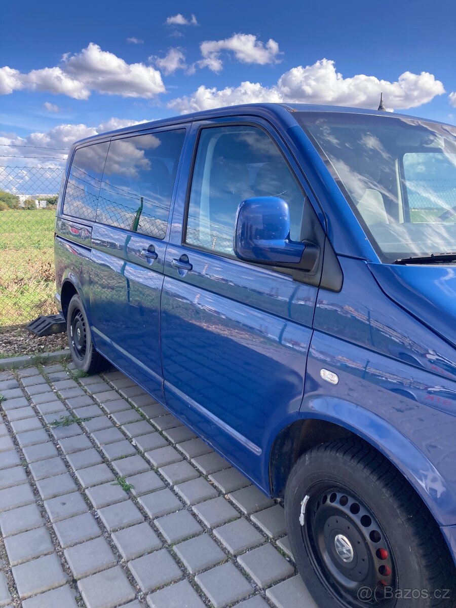 VW TRANSPORTER T5 1.9TDI BEZ DPF 9 MÍST R.V.2004 - 3