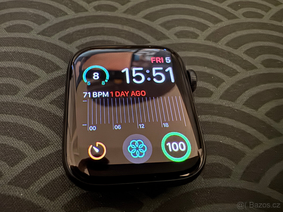 Apple Watch SE 3 - 44mm s textilním sportovní řemínkem - 3