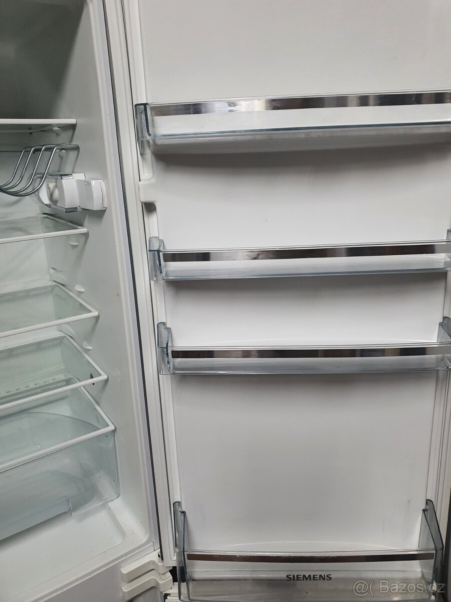 TOP VESTAVNÁ lednice s mrazákem SIEMENS - 3