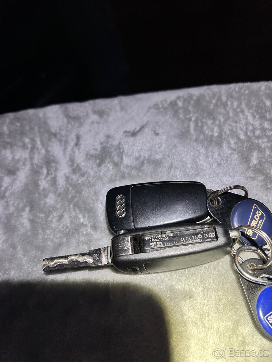 Prodám klíče Audi a6 c6 868MHz - 3